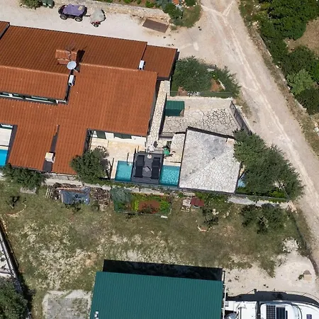 House Valencan 2 别墅 Mednjan