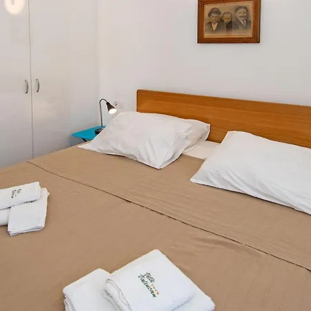 Villa House Valencan 2 *